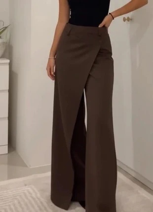 Pantalon marron croisé fluide Taille L, marque: Vintage Dressing, état: Très bon état, taille: L / 40 / 12, 45,00 €, 47,95 € Protection acheteurs incluse