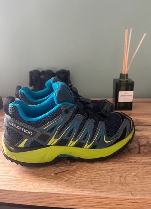 Chaussures Salomon, marque: Salomon, état: Très bon état, taille: 32, 20,00 €, 21,70 € Protection acheteurs incluse
