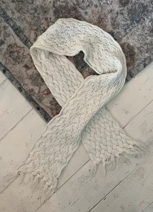 Scarf white, merk: Vintage Dressing, staat: Goed, € 5,00, € 5,95 inclusief Kopersbescherming