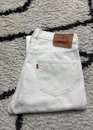 Jean Levi’s 501 W33 L34 blanc J13074, marke: Levi's, zustand: Sehr gut, größe: W33 | DE 48, 25,00 €, 26,95 € beinhaltet Vinted-Käuferschutz Pro