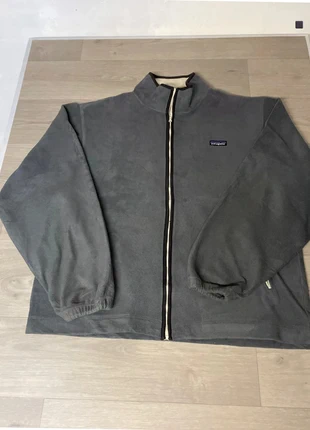 veste polaire full zip patagonia gris taille XL Très bon état, merk: Patagonia, staat: Heel goed, maat: XL, € 35,00, € 37,45 inclusief Kopersbescherming