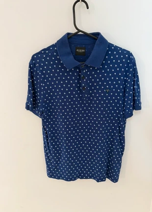 Polo Guess à motif - S, marca: GUESS, estado: Muito bom, tamanho: S, €9.00, €10.15 inclui Proteção do Comprador