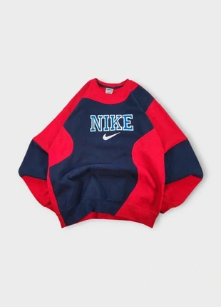 Nike Sweatshirt rouge / noir Taille M - Y2K Vintage USA Retro Boxy Baggy, marca: Nike, estado: Muito bom, tamanho: M, €34.90, €37.35 inclui Proteção do Comprador