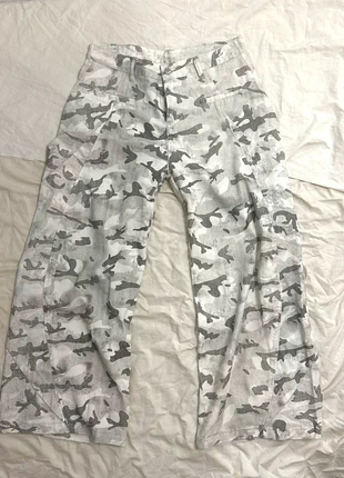 Jeans baggy camo y2k, marca: Vintage Dressing, estado: Novo sem etiquetas, tamanho: L, €29.00, €31.15 inclui Proteção do Comprador