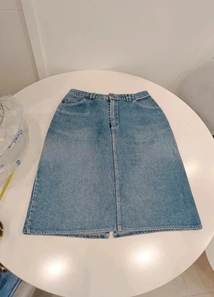Jupe en jean taille 44 excellent état, staat: Heel goed, maat: XXXL / 46 / 18, € 8,00, € 9,10 inclusief Kopersbescherming