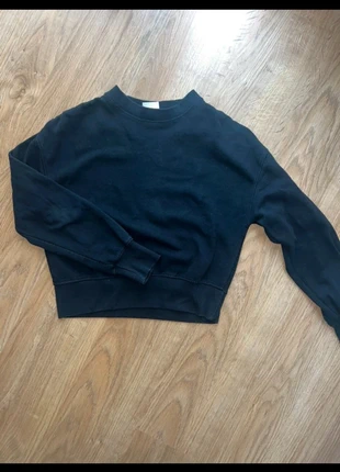 Sweat noir, marque: Pull & Bear, état: Bon état, taille: S / 36 / 8, 5,00 €, 5,95 € Protection acheteurs incluse