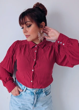 Chemise rouge foncé manches bouffantes chic moderne tendance automnale taille 38, merk: Camaïeu, staat: Heel goed, maat: M / 38 / 10, € 8,00, € 9,10 inclusief Kopersbescherming Pro