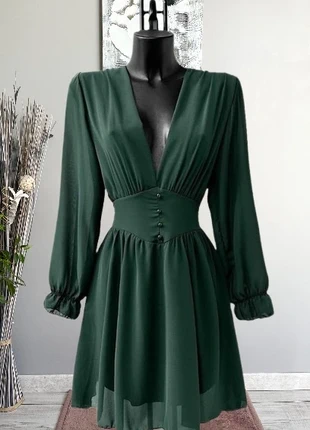 Robe femme taille 40-L 🌺, marque: Boutique Parisienne, état: Très bon état, taille: L / 40 / 12, 29,00 €, 31,15 € Protection acheteurs (Pro) incluse