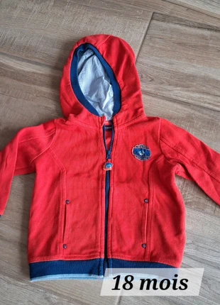Gilet zippé rouge et bleu, brand: Sergent Major, condizioni: Buone, taglia: 18-24 mesi / 86 cm, €2.00, €2.80 include la Protezione acquisti