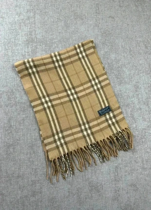 Écharpe Burberry beige, brand: Burberry, condition: Very good, €55.00, €58.45 includes Buyer Protection Pro