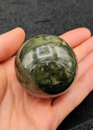 Nephrite Jade sphere Green Crystal Ball, brand: Crystal, condition: Very good, £5.99, £6.99 includes Buyer Protection