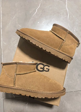 Buty Ugg mini rozmiar 39, marke: UGG, zustand: Sehr gut, größe: 39, 65,00 €, 68,95 € inklusive Vinted-Käuferschutz