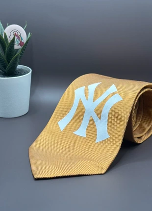 Cravatta con logo New York yankees custom slik vintage tie, merk: Vintage Dressing, staat: Nieuw zonder prijskaartje, € 15,00, € 16,45 inclusief Kopersbescherming