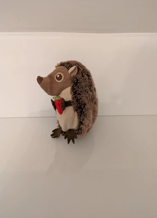 Petite peluche hérisson, staat: Heel goed, maat: 9-12 maanden / 74 cm, € 2,00, € 2,80 inclusief Kopersbescherming