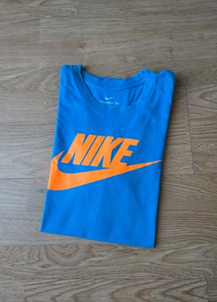 T-shirt Nike homme taille S, marque: Nike, état: Très bon état, taille: S, 7,00 €, 8,05 € Protection acheteurs incluse