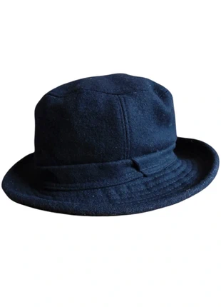 United Colors of Benetton wollen vissershoed maat S 58cm, merk: United Colors of Benetton, staat: Heel goed, maat: S, € 5,00, € 5,95 inclusief Kopersbescherming