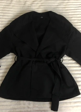 Manteau noir automne avec ceinture, brand: boutique, condizioni: Nuovo senza cartellino, taglia: S / IT 40 / EU 36, €28.00, €30.10 include la Protezione acquisti