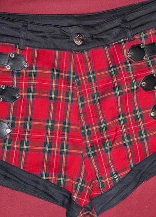 Banned vintage Shorts, brand: Banned Retro, condizioni: Ottime, taglia: S / IT 40 / EU 36, €45.00, €47.95 include la Protezione acquisti