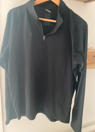 Haut running nike, merk: Nike, staat: Heel goed, maat: L, € 13,00, € 14,35 inclusief Kopersbescherming