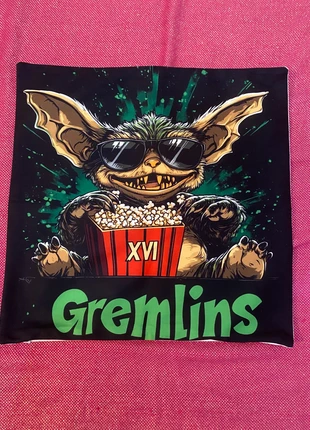 Gremlins Cushion Cover – Brand New & Perfect for the Festive Season, condition: New with tags, size: 45 x 45 cm, £10.00, £11.20 includes Buyer Protection