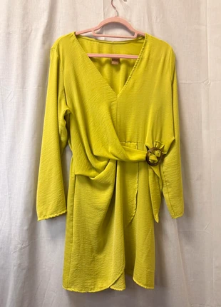 Robe chic et élégante jaune, marca: Boutique Italiana, estado: Muy bueno, tamaño: L / 40 / 12, 7,90 €, 9,00 € Protección al comprador Pro incluida