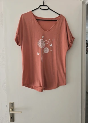 Tee-shirt, brand: Shein, condizioni: Nuovo senza cartellino, taglia: M / IT 42 / EU 38, €3.00, €3.85 include la Protezione acquisti