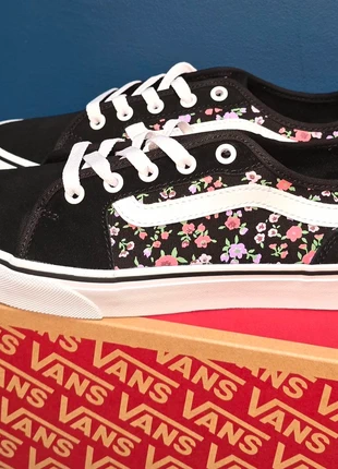 Sublimes Vans édition limitée 2025-2026 noir fleurs vintage liberty baroques modèle rare 36, marca: Vans, estado: Novo com etiquetas, tamanho: 36, €65.00, €68.95 inclui Proteção do Comprador