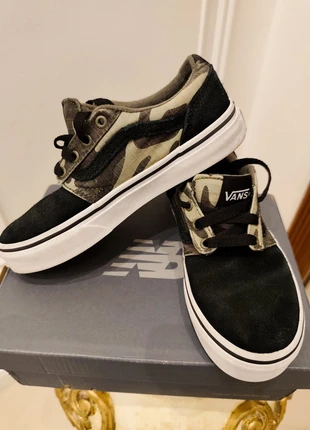Vans Old Skool Kids camouflage, marque: Vans, état: Très bon état, taille: 31, 19,90 €, 21,60 € Protection acheteurs incluse