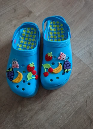 Chaussures crocs taille 39, état: Neuf sans étiquette, taille: 39, 5,00 €, 5,95 € Protection acheteurs incluse