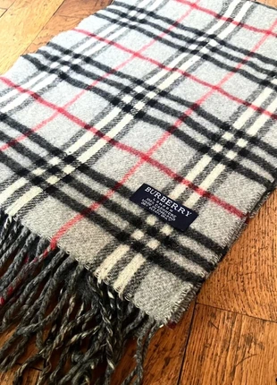 Écharpe Burberry Vintage grise 100% Cachemire - 175x30, marke: Burberry, zustand: Gut, 39,90 €, 42,60 € inklusive Vinted-Käuferschutz