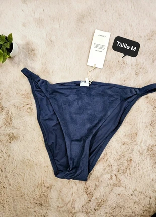 Bas de bikini M neuf bleu marine daim Oysho, brand: Oysho, condizioni: Ottime, taglia: M / IT 42 / EU 38, €11.00, €12.25 include la Protezione acquisti