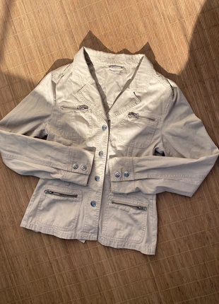 🌟 Veste Safari Chic Beige - Qualité Supérieure & Multi-Poches Zippées! T. 36. Indémodable., merk: Local, staat: Heel goed, maat: S / 36 / 8, € 15,00, € 16,45 inclusief Kopersbescherming