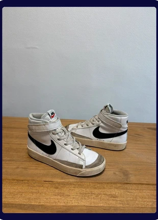 👟 Nike Blazer Mid enfant – Taille 33,5 EU, brand: Nike, condition: Very good, size: 33, €25.00, €26.95 includes Buyer Protection