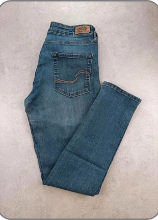 Jean Pantalon Levi's Signature taille moyenne coupe moderne skinny bleu taille 38 FR, marke: Levi's, zustand: Gut, größe: M / 38 / 10, 7,00 €, 8,05 € beinhaltet Vinted-Käuferschutz Pro