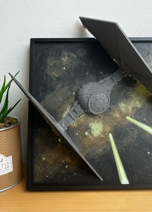 Support décoratif Star Wars TIE Fighter fond galaxie, marca: Star Wars, estado: Muito bom, €12.00, €13.30 inclui Proteção do Comprador Pro