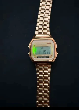 Montre dorée chic élégant vintage., marque: Vintage Dressing, état: Neuf sans étiquette, taille: Taille unique, 10,00 €, 11,20 € Protection acheteurs incluse