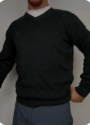 Pull col V Tommy Hilfiger taille S, brand: Tommy Hilfiger, condizioni: Ottime, taglia: S, €22.00, €23.80 include la Protezione acquisti