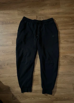 Jogging Nike Tech Noir, brand: Nike, condition: Very good, size: L, €38.00, €40.60 includes Buyer Protection