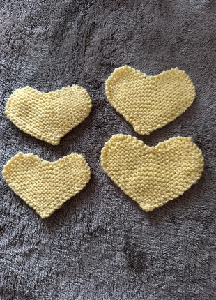 Lot de 4 dessous de verre tricotés main – cœurs jaunes, marque: Fait Main, état: Neuf avec étiquette, 4,00 €, 4,90 € Protection acheteurs incluse