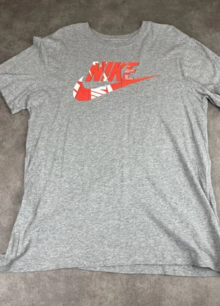 T-Shirt Gris Nike Femme Taille L, brand: Nike, condition: Very good, size: L / 40 / 12, €5.00, €5.95 includes Buyer Protection Pro