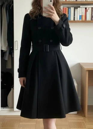 Manteau Noir Élégant Double Boutonnage Ceinture style gothique Taille S, brand: ÉléganceCouture, condizioni: Ottime, taglia: S / IT 40 / EU 36, €69.90, €74.10 include la Protezione acquisti