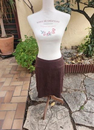 Jupe mi-longue marron chocolat en taille 40, marque: Blancheporte, état: Très bon état, taille: L / 40 / 12, 5,00 €, 5,95 € Protection acheteurs incluse