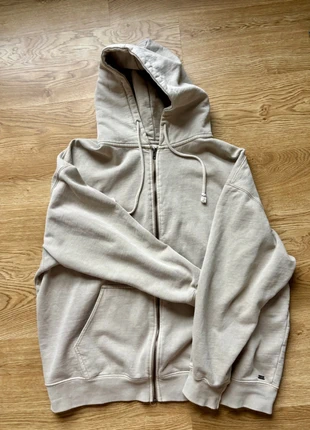 sweat à zip beige, merk: Pull & Bear, staat: Nieuw zonder prijskaartje, maat: S / 36 / 8, € 7,00, € 8,05 inclusief Kopersbescherming