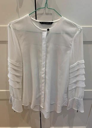 Blusa bianca elegante Zara - Perfetta per feste & Capodanno, marca: Zara Basic, estado: Novo sem etiquetas, tamanho: S / 36 / 8, €8.00, €9.10 inclui Proteção do Comprador