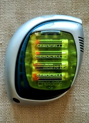 Carregador Pilhas Varta, brand: VARTA, condizioni: Buone, €8.00, €9.10 include la Protezione acquisti