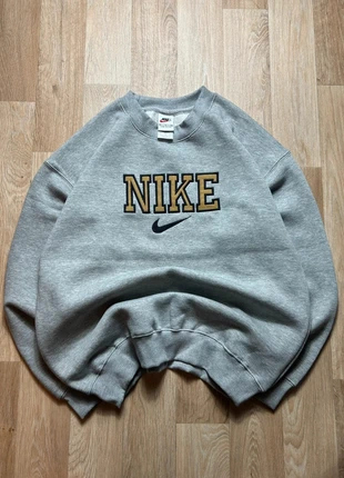Nike Sweatshirt Grey & Black M – Classic Vintage Crewneck Minimal Rework Street Style SKU127, brand: Nike, condition: Very good, size: M, €42.90, €45.75 includes Buyer Protection