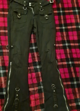 Black emo goth style flare pants with buckles, état: Neuf sans étiquette, taille: S / 36 / 8, 17,00 €, 18,55 € Protection acheteurs incluse