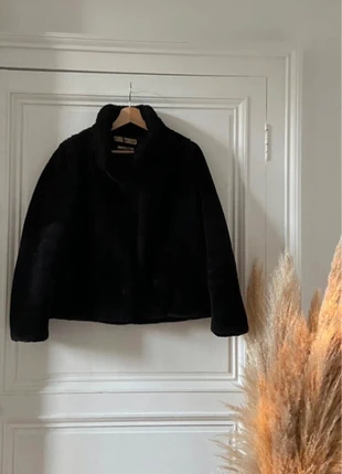 Blouson fourrure Mango, merk: Mango, staat: Heel goed, maat: XS / 34 / 6, € 22,00, € 23,80 inclusief Kopersbescherming
