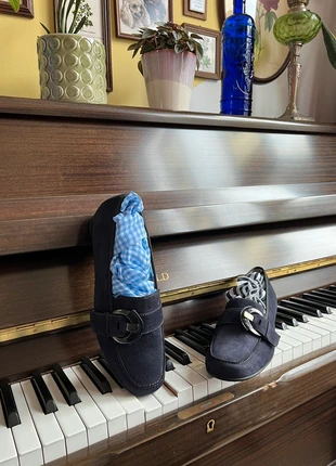 Navy blue real suede darkacademia siren office scandi whimsigoth Stockholm classy buckle loafers, marque: Suede, état: Très bon état, taille: 39, 25,00 €, 26,95 € Protection acheteurs (Pro) incluse