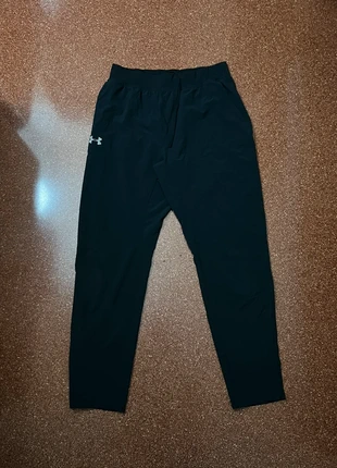 Under Armour - Pantalone Sportivo Heatgear, marca: Under Armour, estado: Muy bueno, tamaño: M, 30,00 €, 32,20 € Protección al comprador incluida